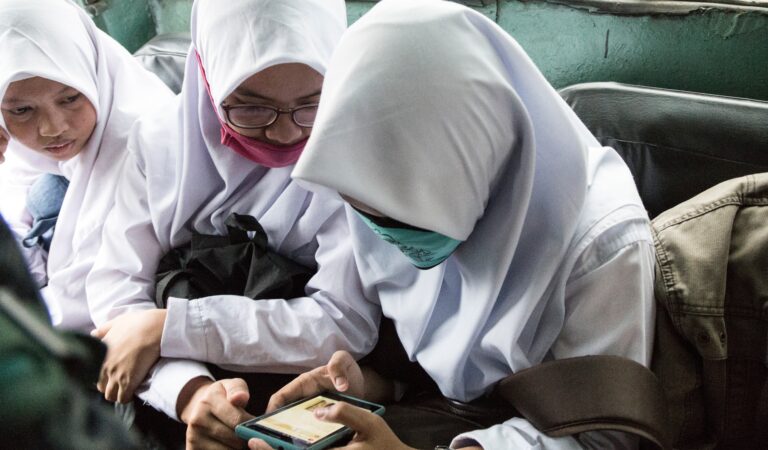 Más de 10 millones de menores en África y Asia han sido abusados ​​sexualmente en línea: ‘Es muy fácil causar mucho daño en línea’